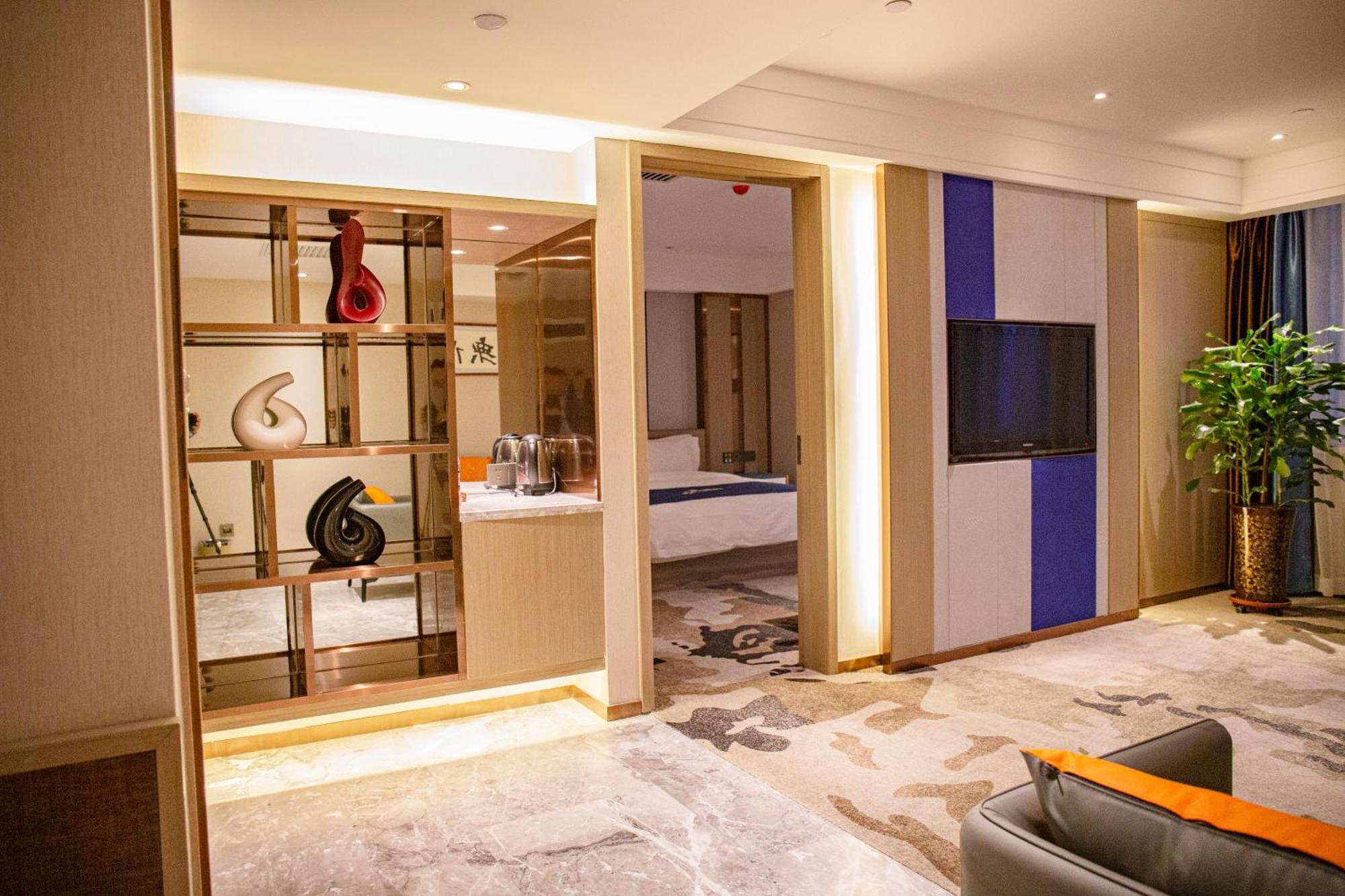 Uiles Hotel Hohhot Exterior photo