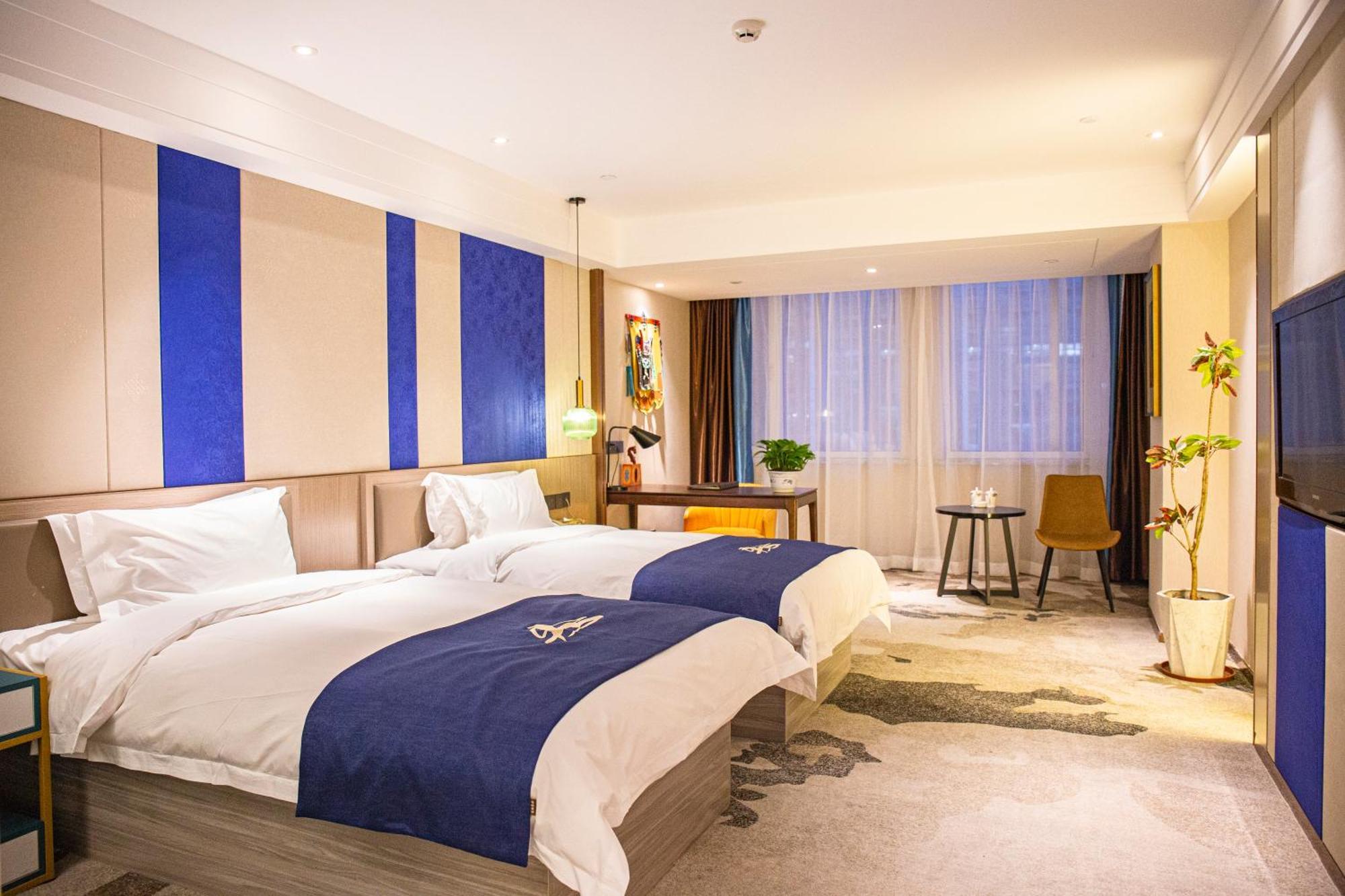 Uiles Hotel Hohhot Exterior photo